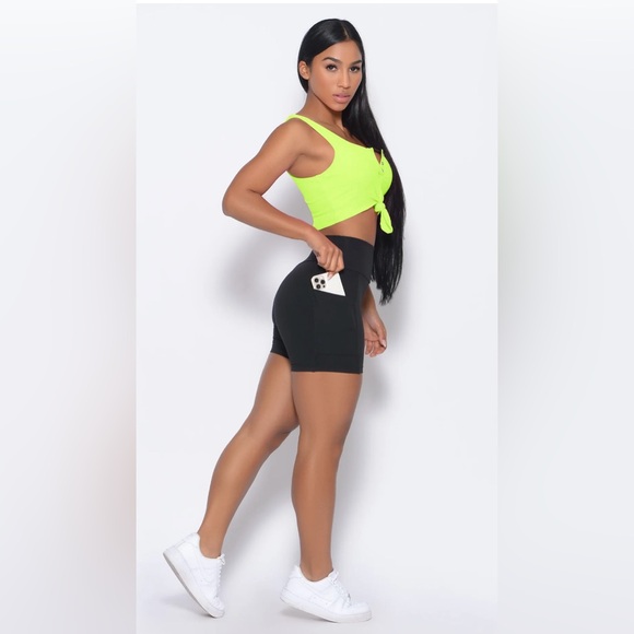 Bombshell Bike Shorts with Pockets - Picture 8 of 10